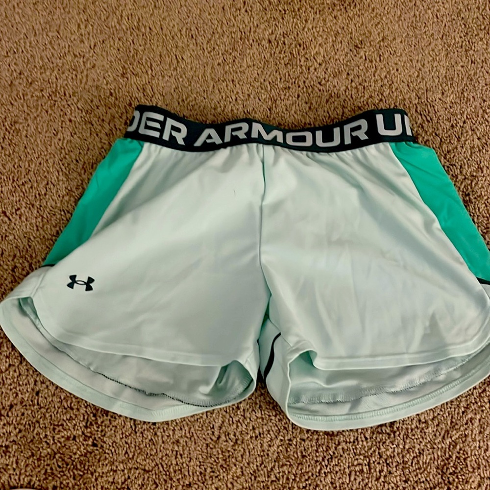 Under armour shorts, xs